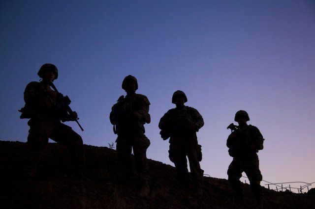 Silhouetted U.S. Army paratroopers. Image by Cpl. Rachel Diehm/U.S. Army (public domain). Iraq, 2017.