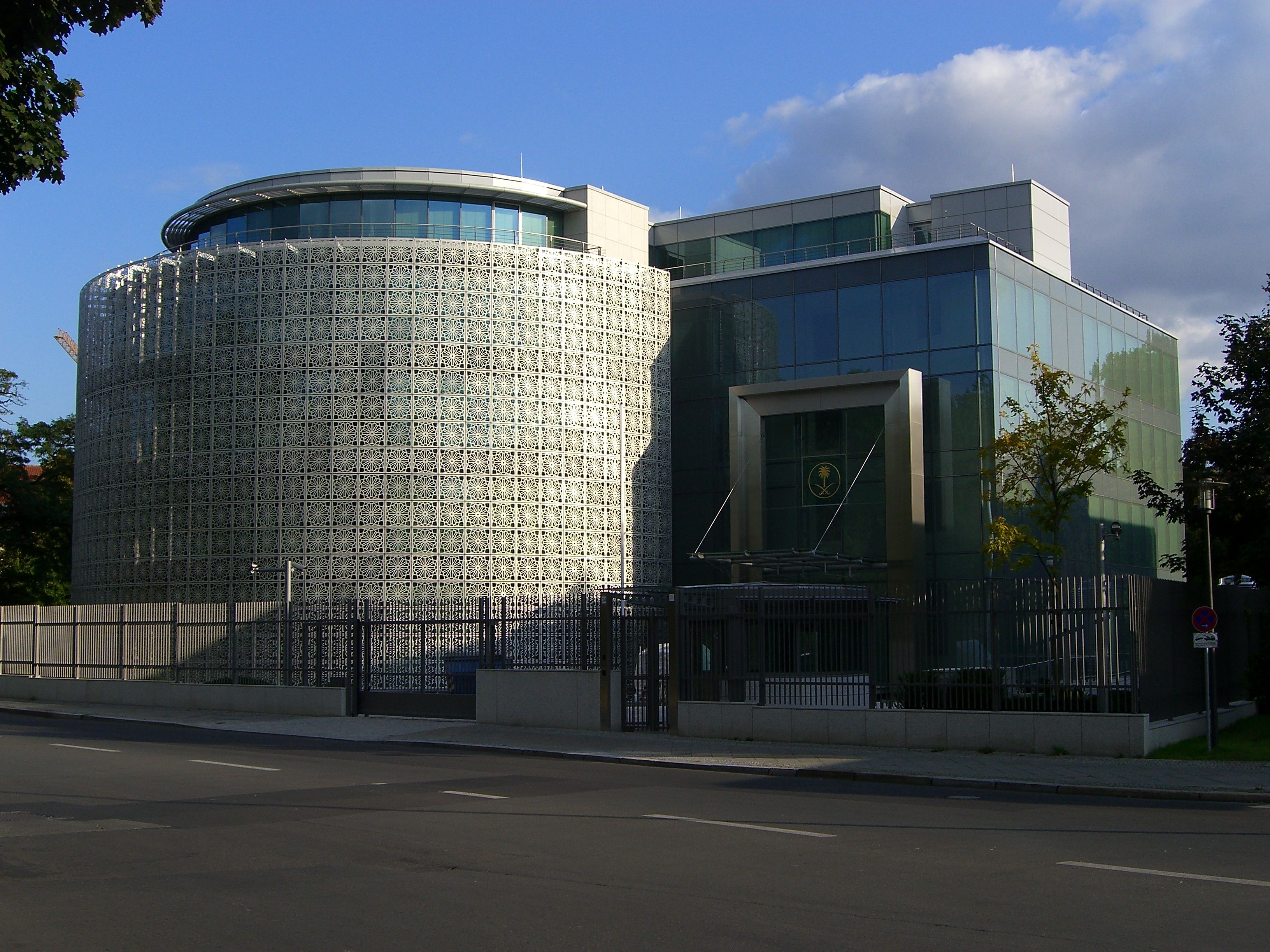 Embassy of Saudi Arabia in Berlin. Image courtesy of Wikimedia Commons [CC by 3.0]. Germany, 2008.
