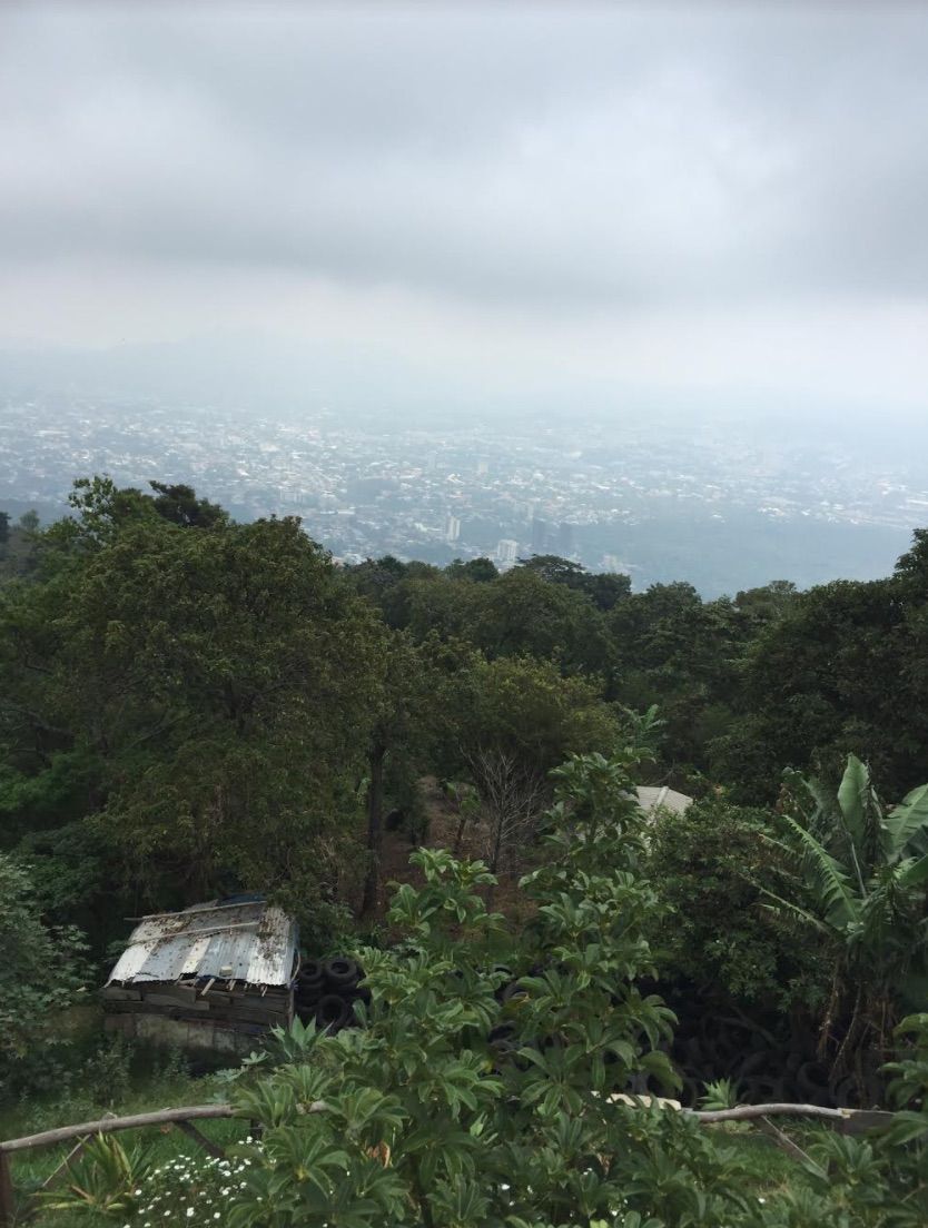 A view of San Salvador from the northern outskirts of the city. Image by Jonathan Blitzer. El Salvador, 2016.