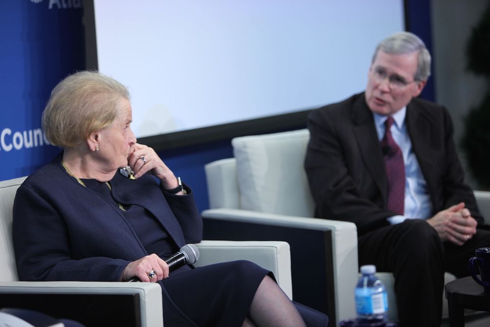 Former Secretary of State Madeleine Albright and former National Security Advisor Stephen Hadley discuss a new approach to the Middle East at the Atlantic Council. Image courtesy of Atlantic Council/Victoria Langton. Washington, D.C., 2016.
