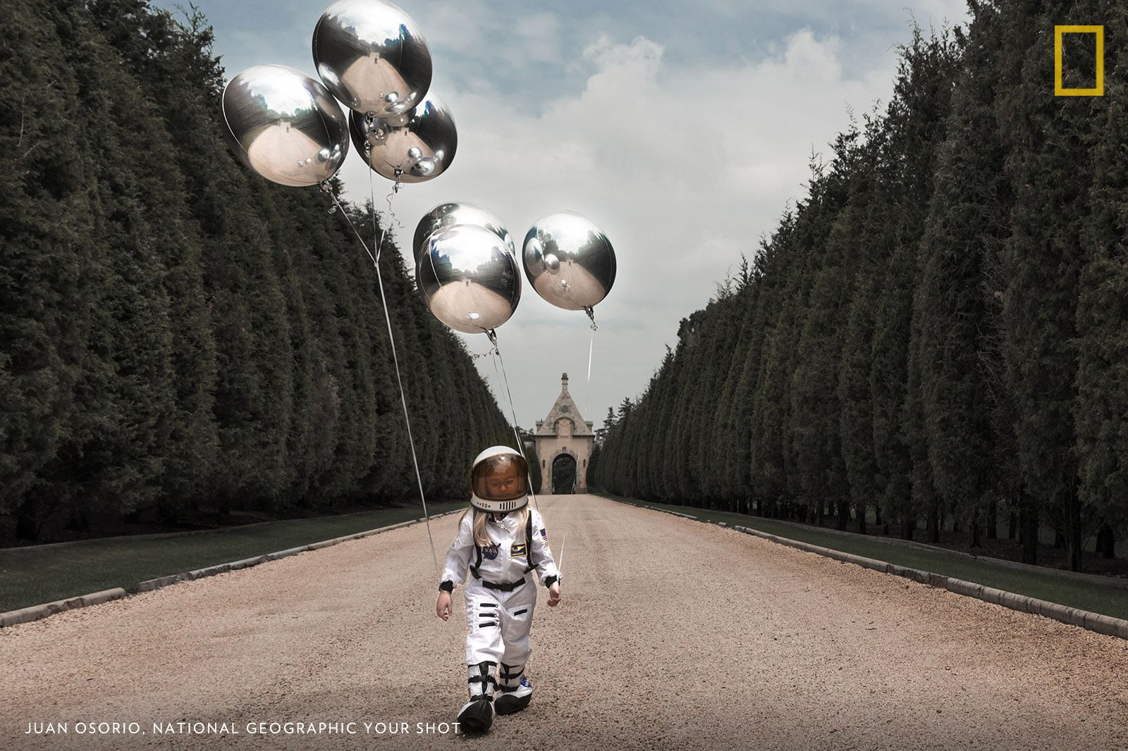 My daughter wants to fly to the moon. I wanted to create a surreal world with the balloons in which you have several angles of view, like having several cameras showing the landscape and Sophia the astronaut. Image by Juan Osorio.