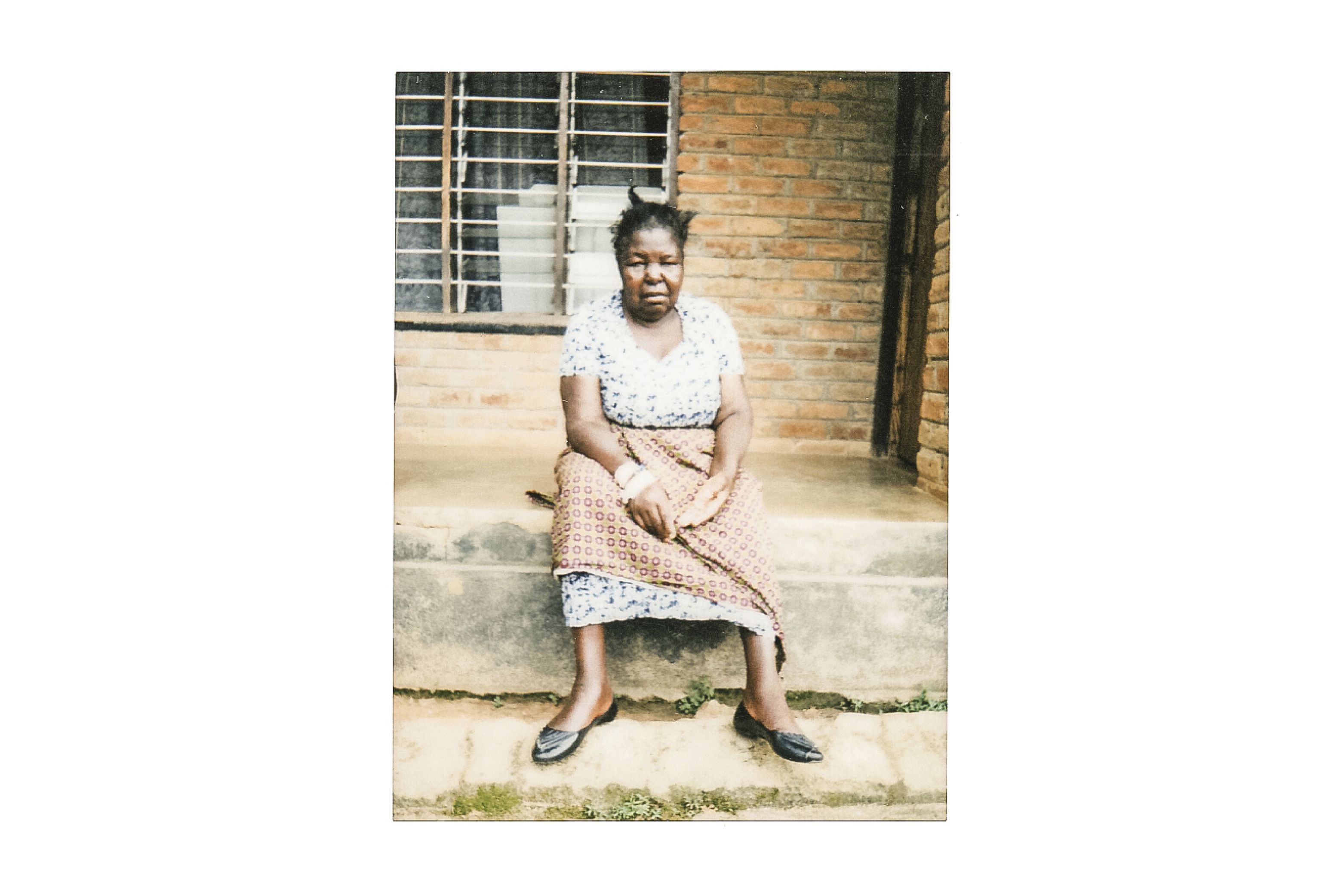 In Chintheche hospital, Ms. Phirie suffers from lung problems. She has been cooking over open fires all her life. Image by Nathalie Bertrams. Malawi, 2017.