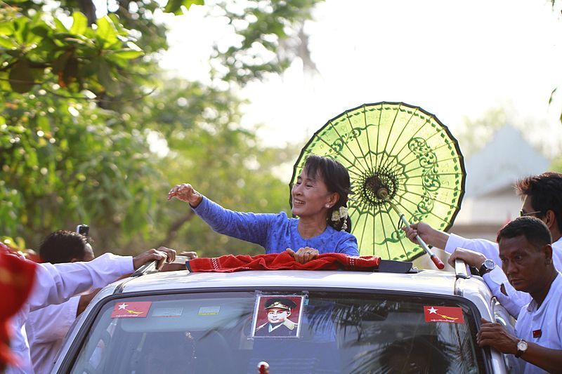 Nobel laureate Aung San Suu Kyi campaigning during the 2012 by-elections in Myanmar. Image by Htoo Tay Zar (CC). Myanmar, 2012.
