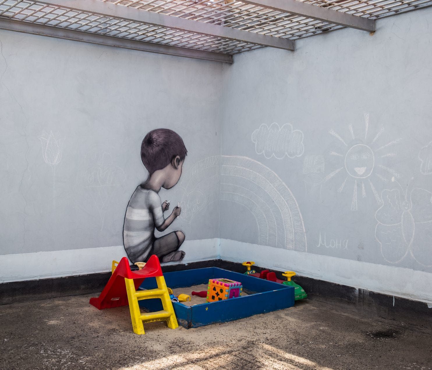 Courtyard for women with toddlers, pre-trial detention center in Kiev. Image by Misha Friedman. Ukraine, 2019.