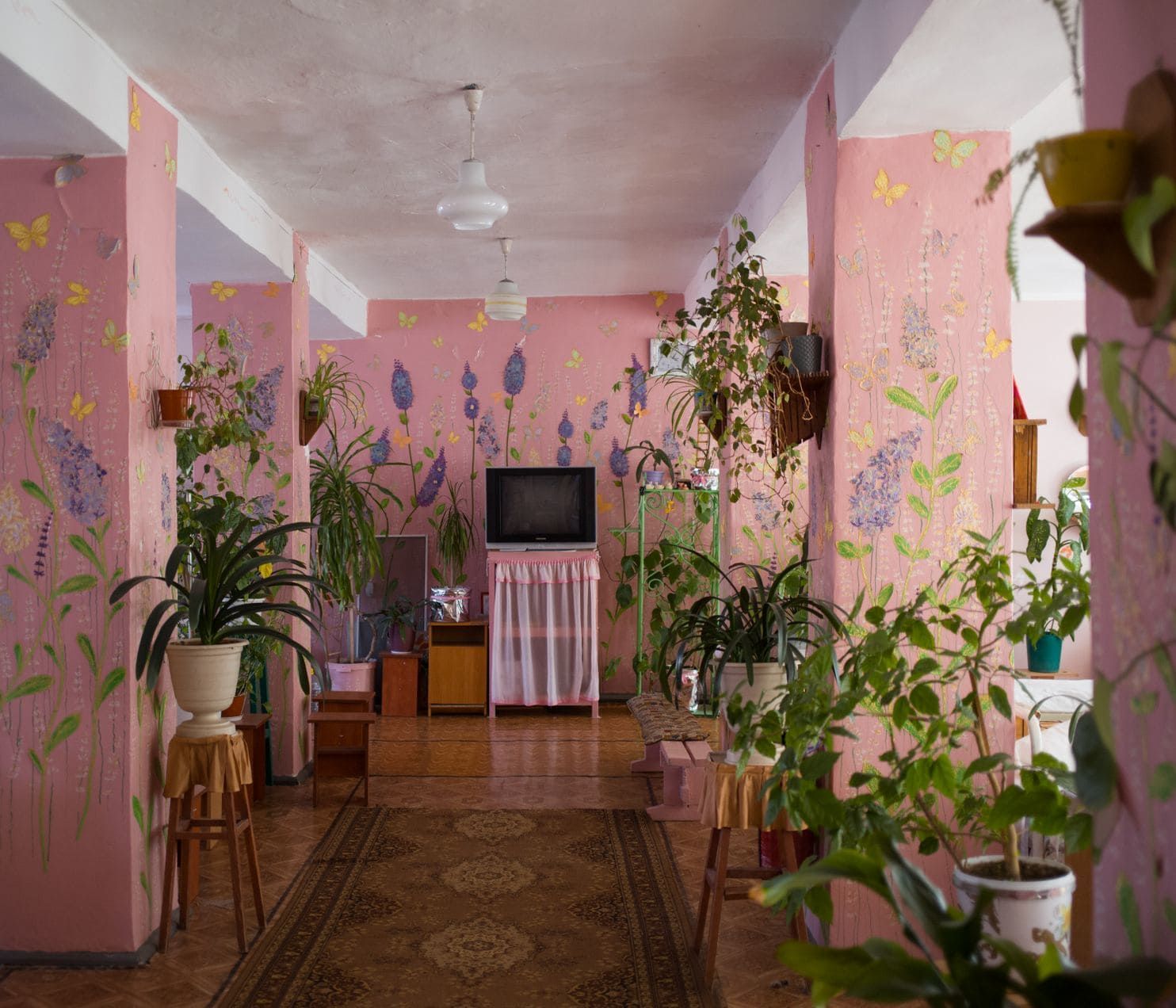 Dormitory at a women's prison in Odessa. Image by Misha Friedman. Ukraine, 2019.