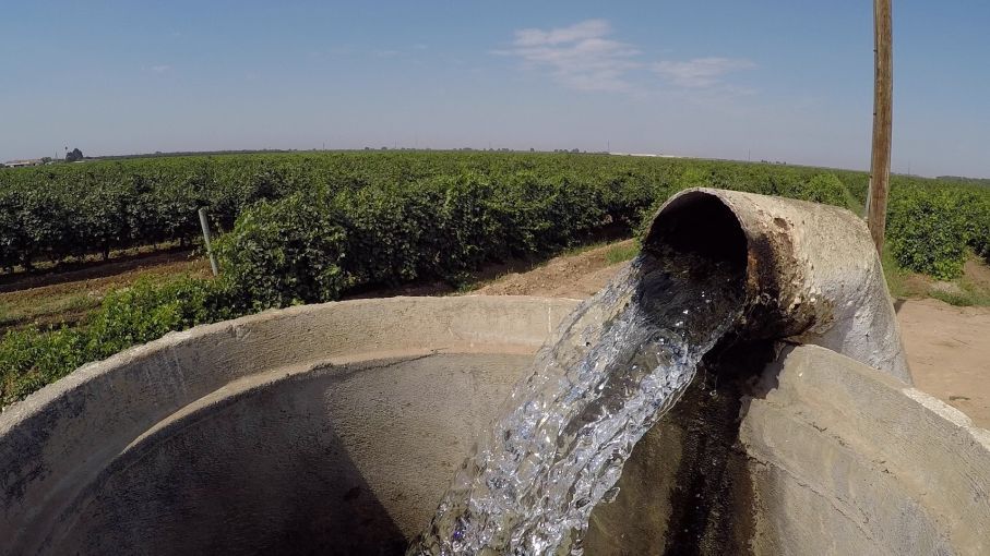Image from Pulitzer Center project 'Pumped Dry: The Global Crisis of Vanishing Groundwater.' Image by Steve Elfers. United States, 2015.