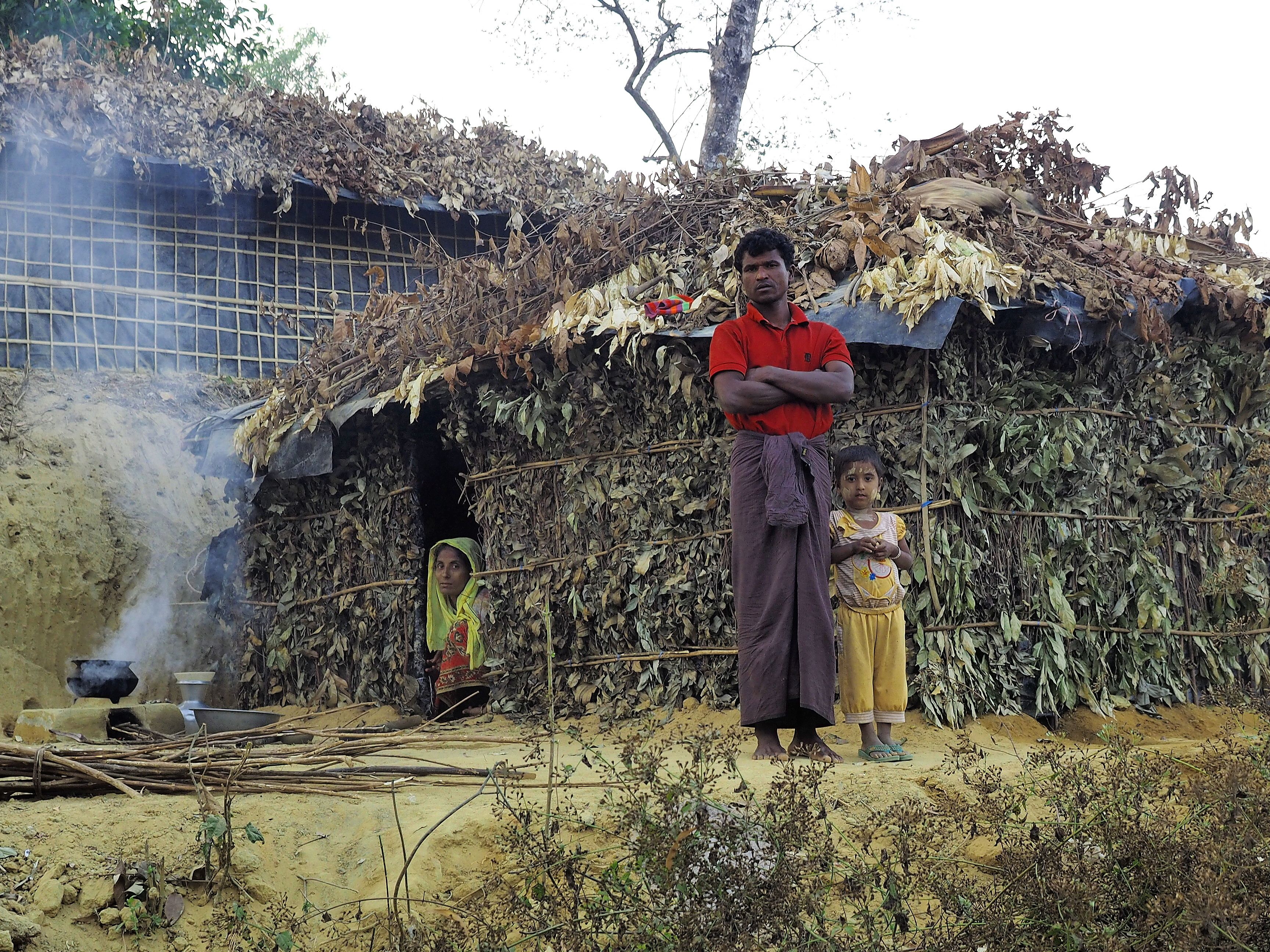 House built of leaves in informal refugee camp. Image by Doug Bock Clark. Bangladesh, 2017.