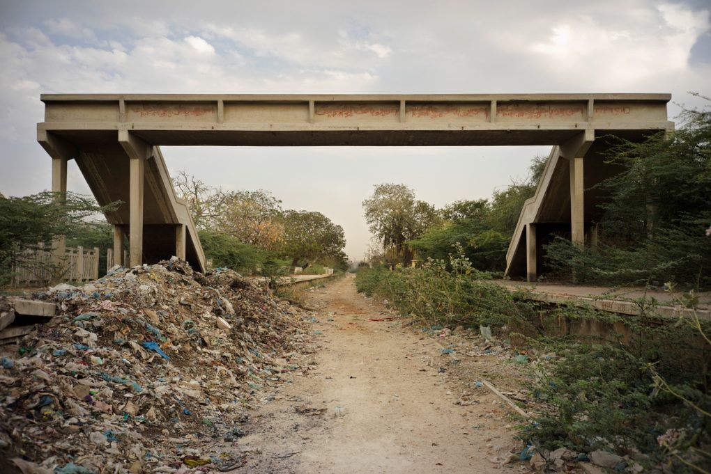 Footbridge, North Nazimabad Station, Karachi, Pakistan. Still image from KCR, 2014-2017, nine-channel multimedia installation. Image by Ivan Sigal. Pakistan, 2017.