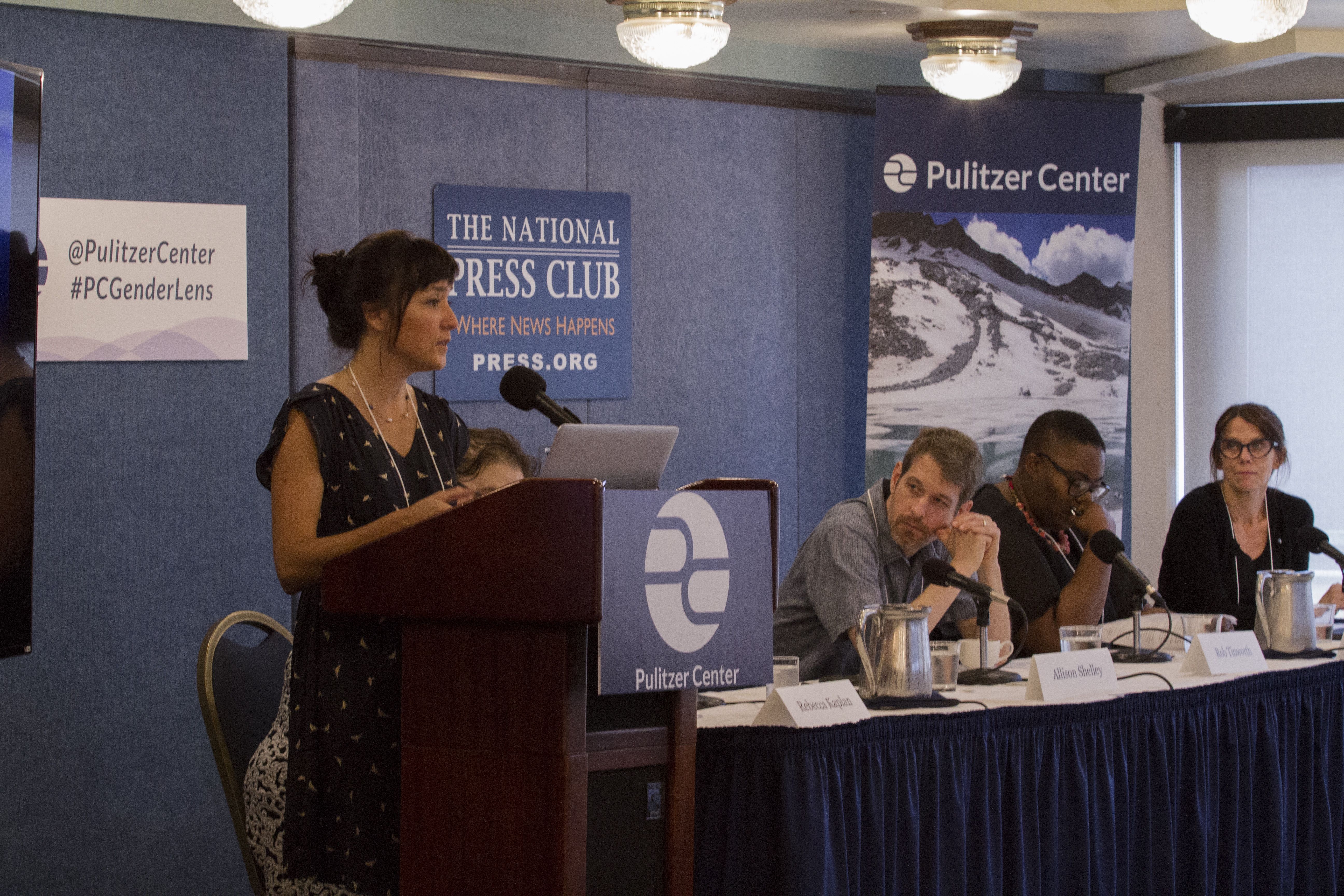 Panelist Allison Shelley describes her work in India, Nepal, Nigeria, and Senegal, during the Global Health panel at Pulitzer Center Gender Lens Conference. Image by Jin Ding. United States, 2017. 