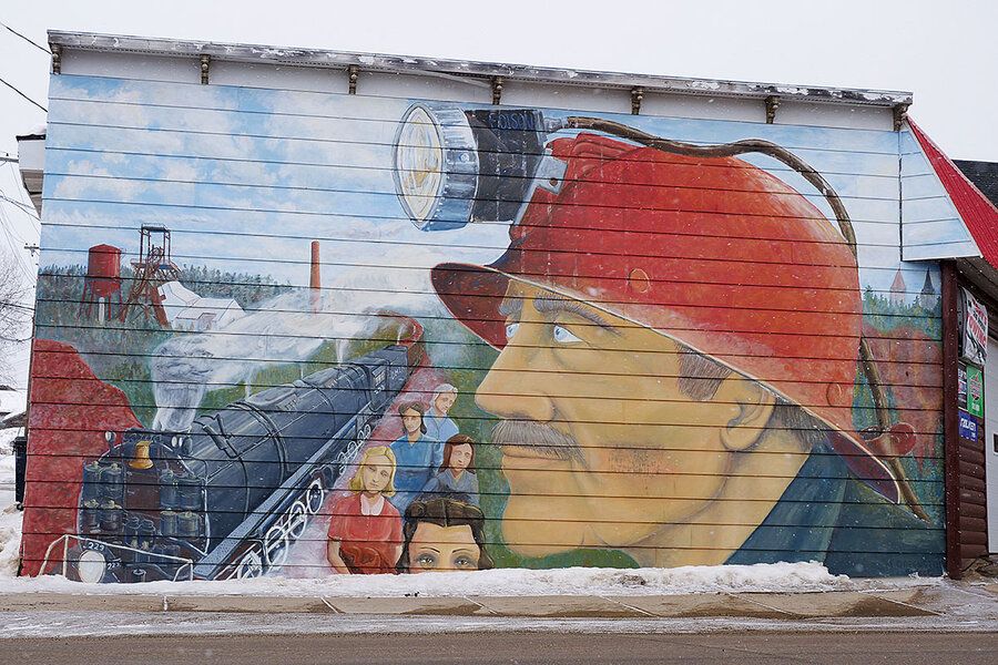 A mural depicts Ely’s venerated mining heritage. The last mine in the area closed in 1967. Image by Jack Brook. United States, 2020. 
