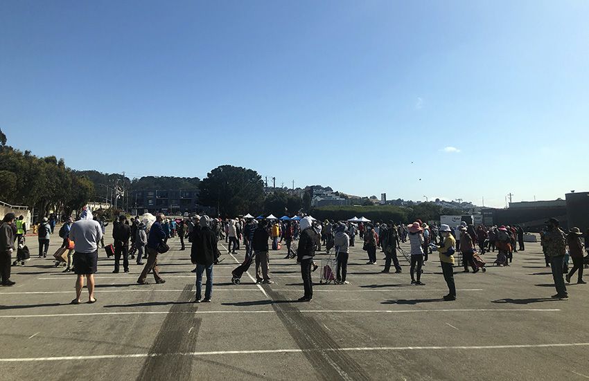 Lines outside the Cow Palace. Image by Natalia Gurevich. United States, 2020.