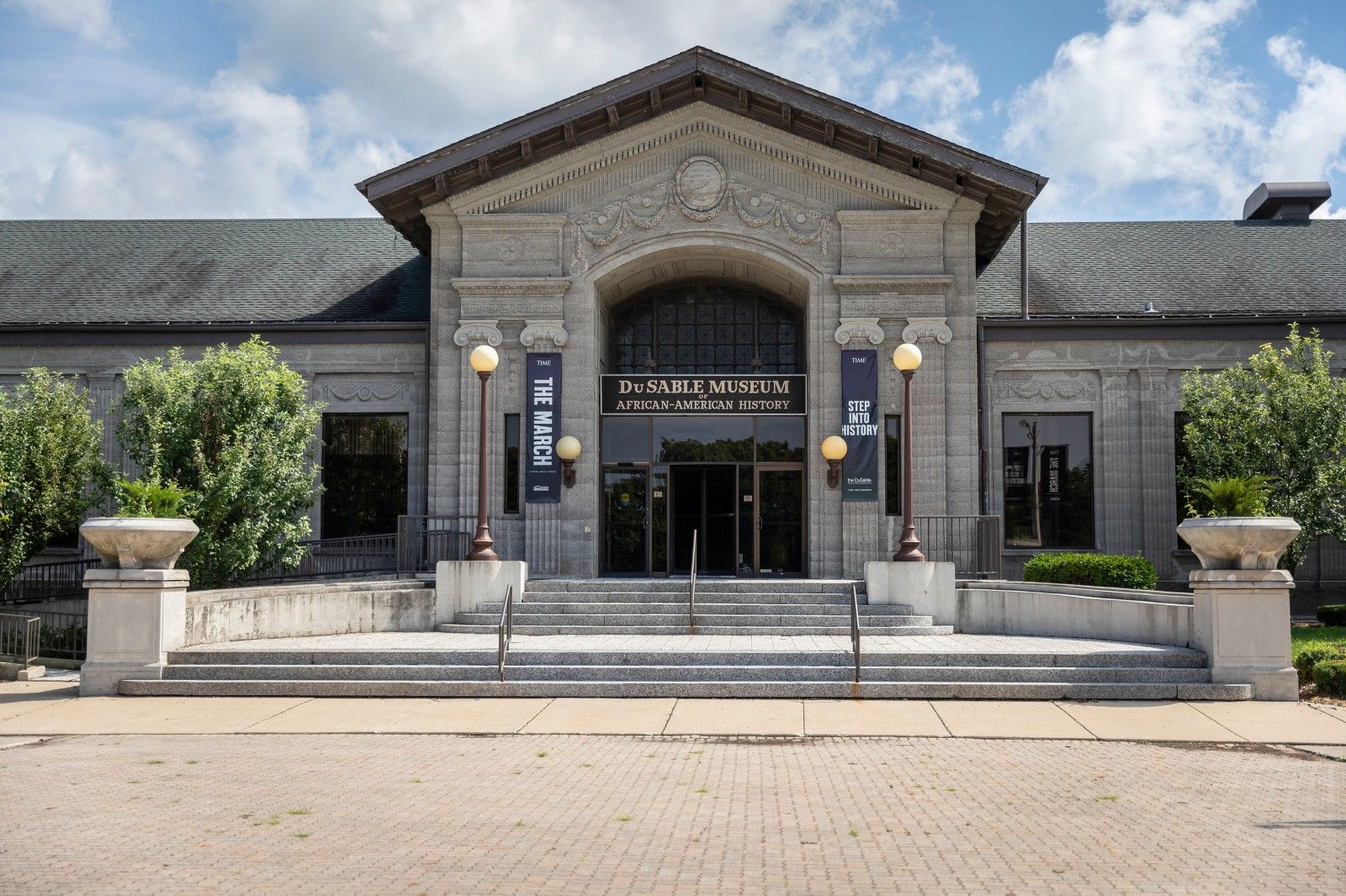 Views of Chicago’s DuSable Museum of African American History on July 22, 2020, as it stands empty due to COVID-19 closures. Image by Manuel Martinez / WBEZ. United States, 2020.