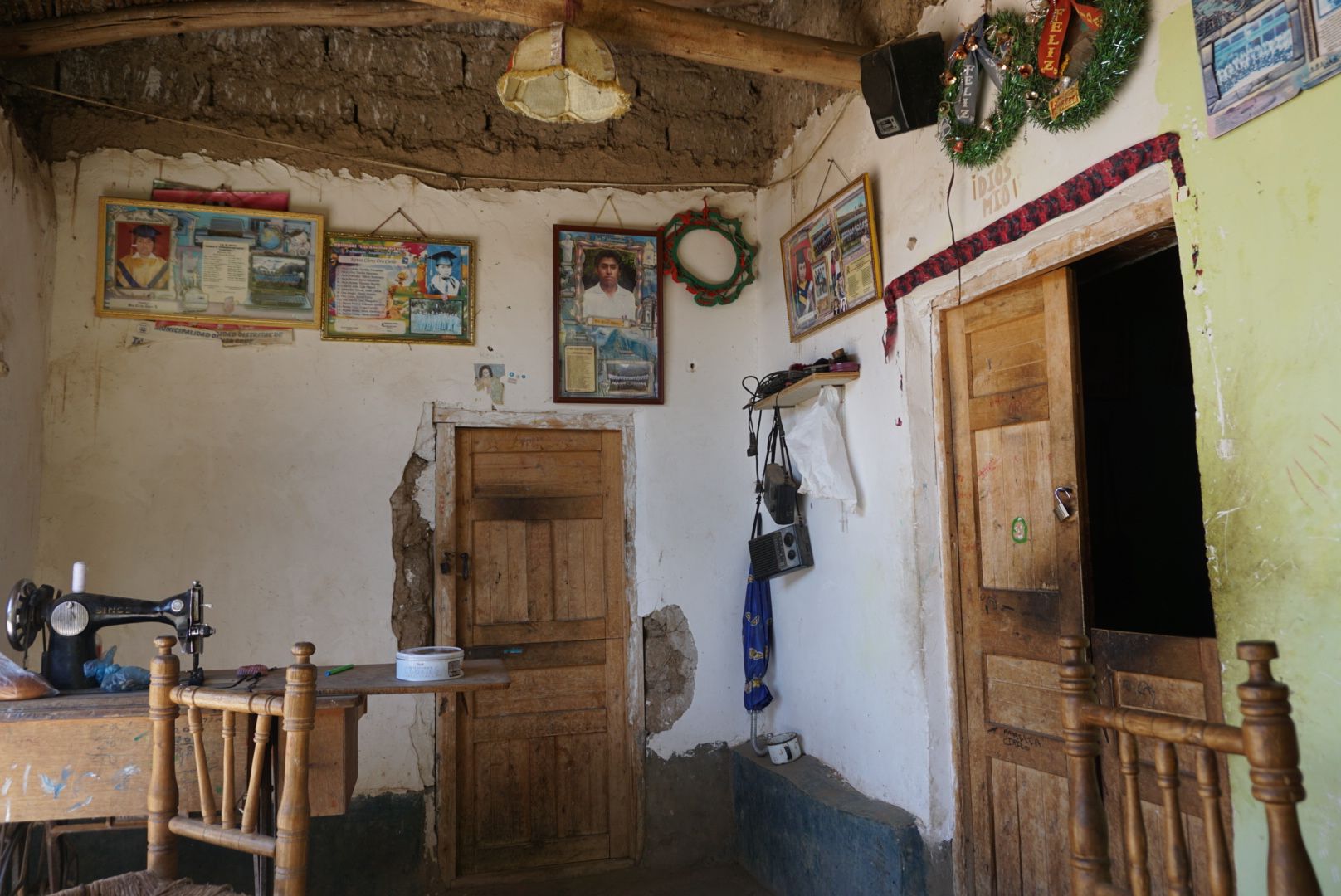 The gathering room inside the Oros' home in Yungay Pampa. Image by Audrey Fromson. Peru, 2019. 