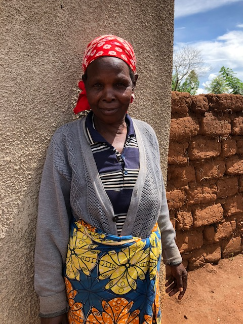 A recipient of a cash transfer in Rwanda. Image by Marc Gunther. Rwanda, 2018.