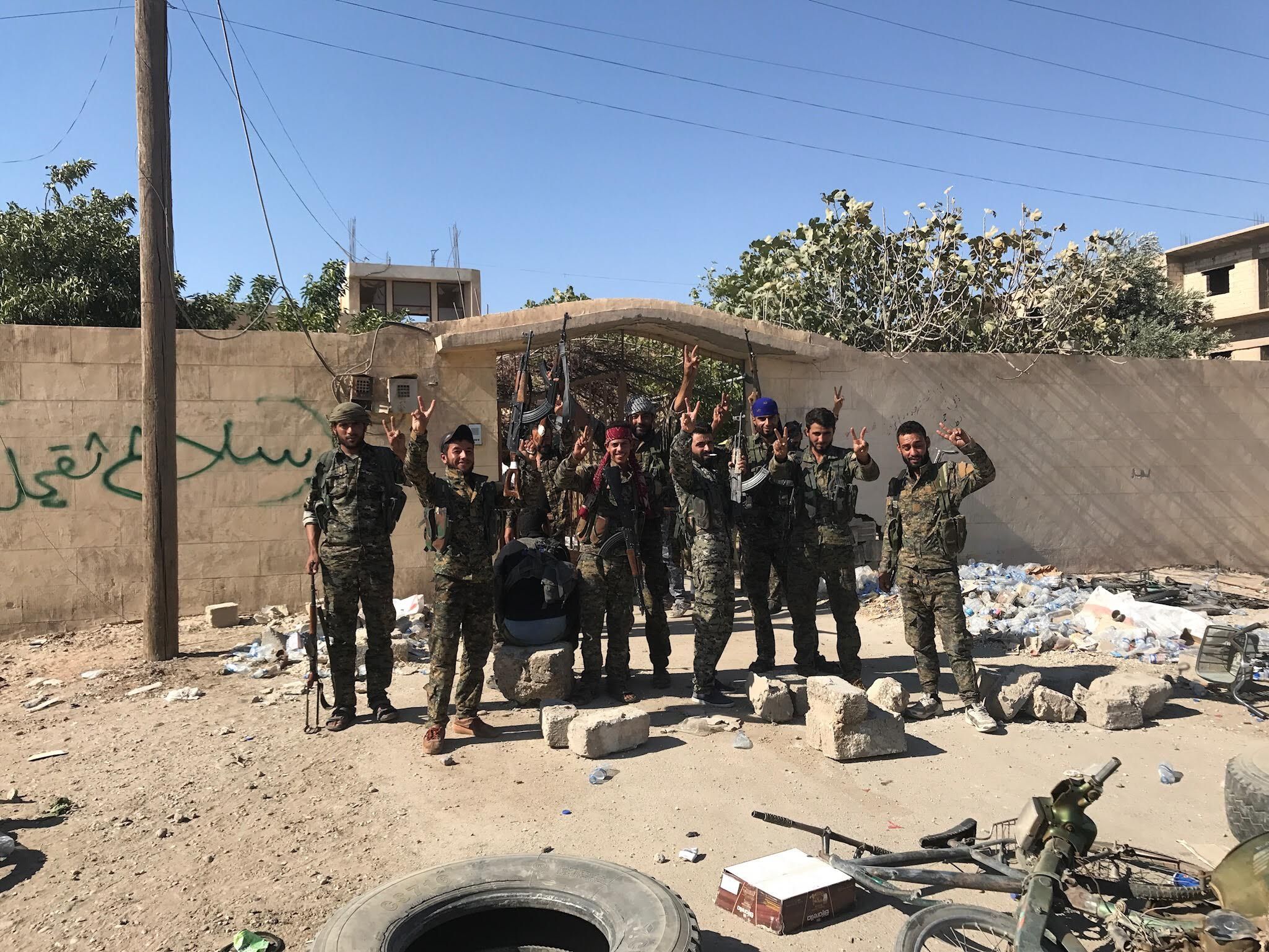Syrian Democratic Forces just a few kilometers from the Raqqa front line. Image by Gayle Tzemach Lemmon. Syria, 2017.