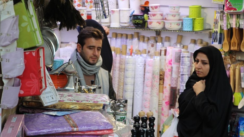Chinese textiles, clothing, watches, and other consumer goods are flooding into Iran, causing resentment. Image by Reese Erlich. Iran, 2017.