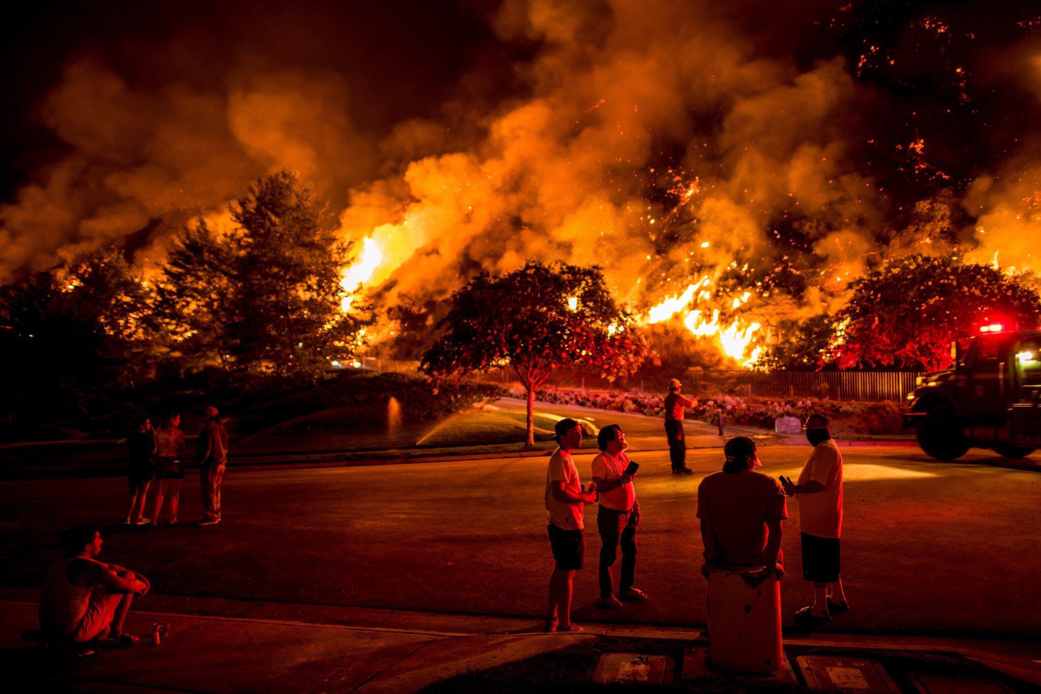 AZUSA, CALIF. Residents watching the Ranch 2 Fire. Image by Meridith Kohut. United States, 2020.