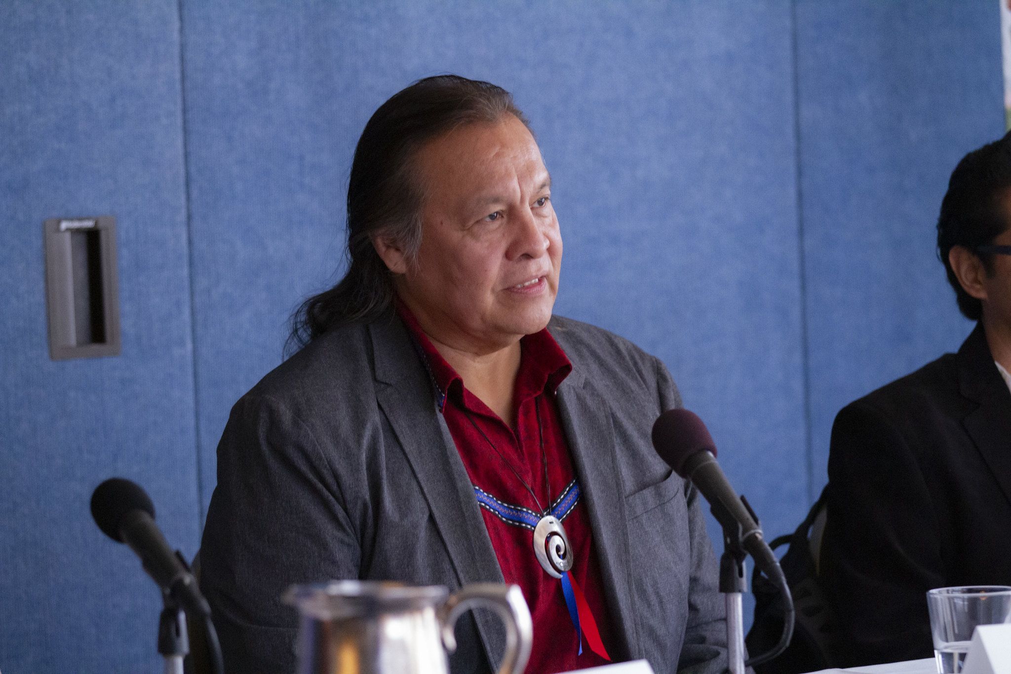 Tiokasin Ghosthorse during the Religion and the Environment panel at the Beyond Religion Conference. Image by Jin Ding. Washington, D.C., 2019.