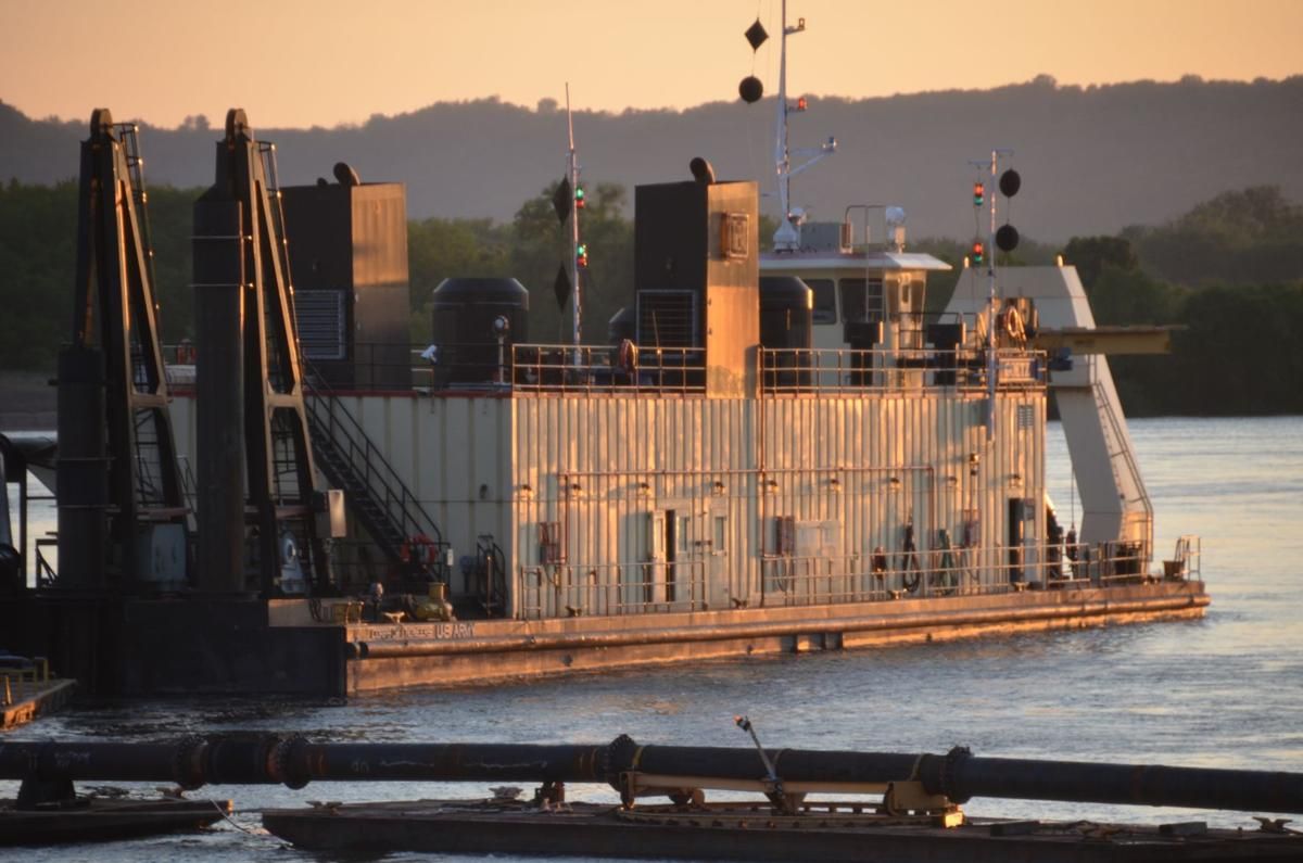 This U.S. Army Corps of Engineers dredge operates in the Mississippi River near Wabasha, Minnesota. Image courtesy of USACE.