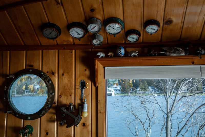 Inside the home of Kenneth "Captain Ken" Kloster Sr. on Dollar Island in Les Cheneaux Islands on Lake Huron on Nov. 23, 2019. Image by Zbigniew Bzdak / Chicago Tribune. United States, 2020. 