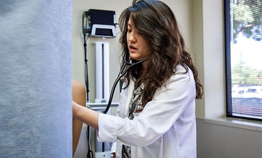 Training is Needed: Family medicine doctor Sarah Chaffin says she was never taught about human trafficking during medical school or residency. Now, her clinic sees around eight trafficking victims each week. Image by Isabella Gomes. United States, 2019.