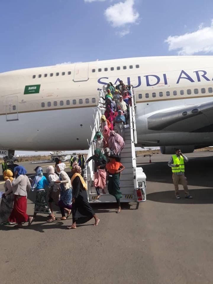 The Ethiopian Ministry of Foreign Affairs posted this photo of women arriving at Bole International Airport (most barefoot) after deportation from KSA on March 13, 2019. Image courtesy of Ethiopian Ministry of Foreign Affairs Facebook Page. Ethiopia, 2019.