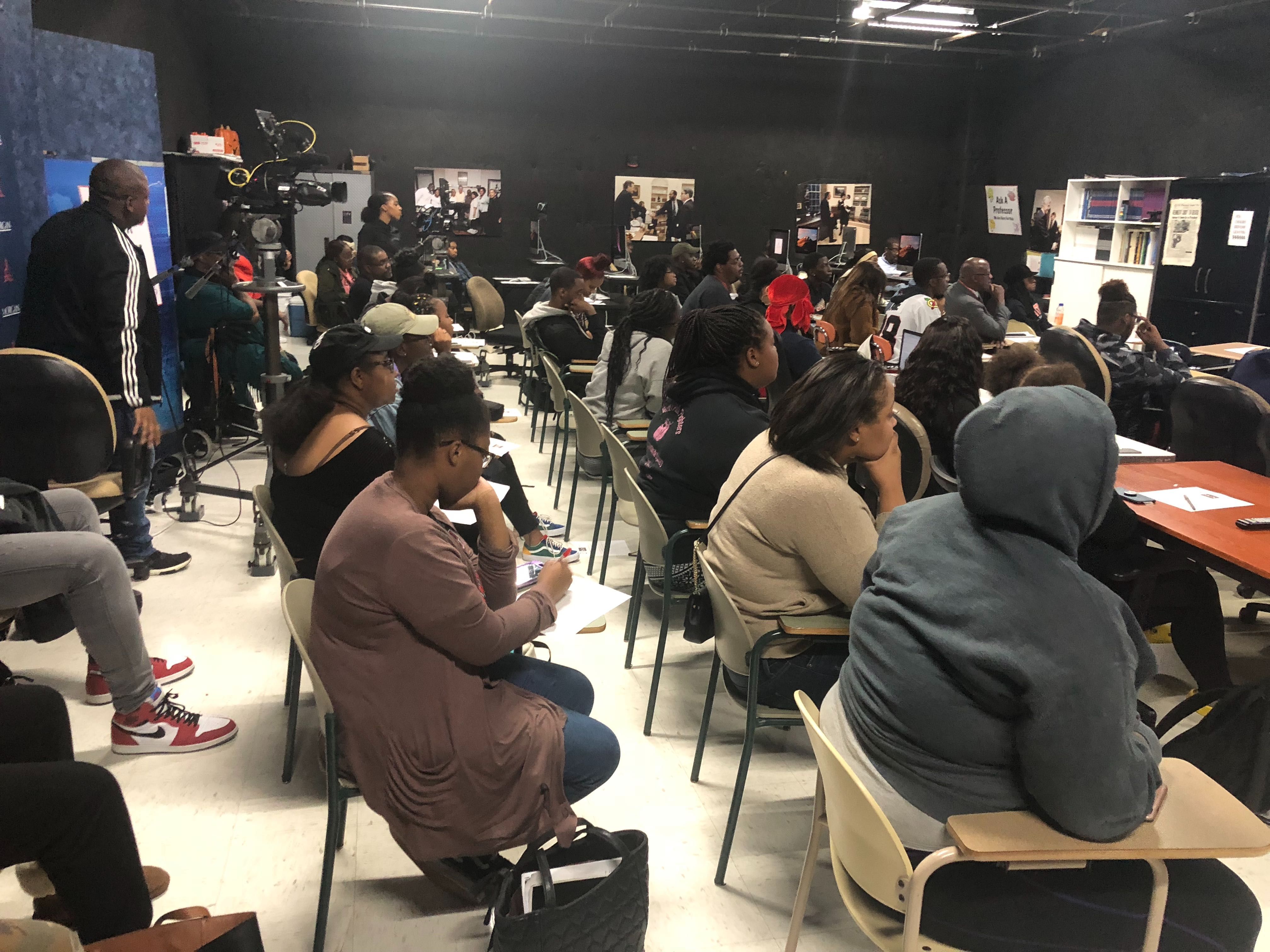 Journalists Kevin Richardson and Justin Fenton from the Baltimore Sun present to students at Morgan State University in Baltimore. Image by Hannah Berk. United States, 2019.