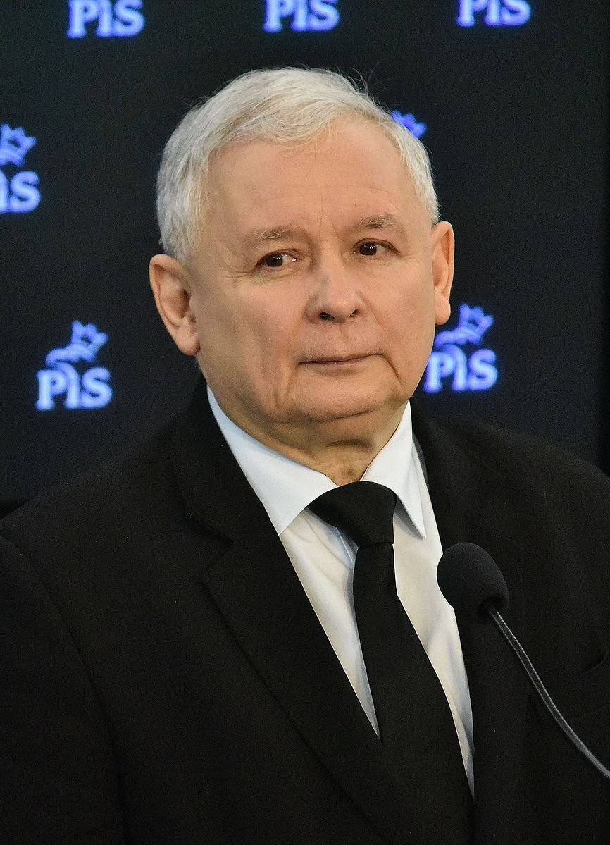 Jarosław Kaczyński, leader of Poland’s ruling Law and Justice party. Image courtesy Adrian Grycuk/CC BY SA 3.0 PL. Poland, 2016.