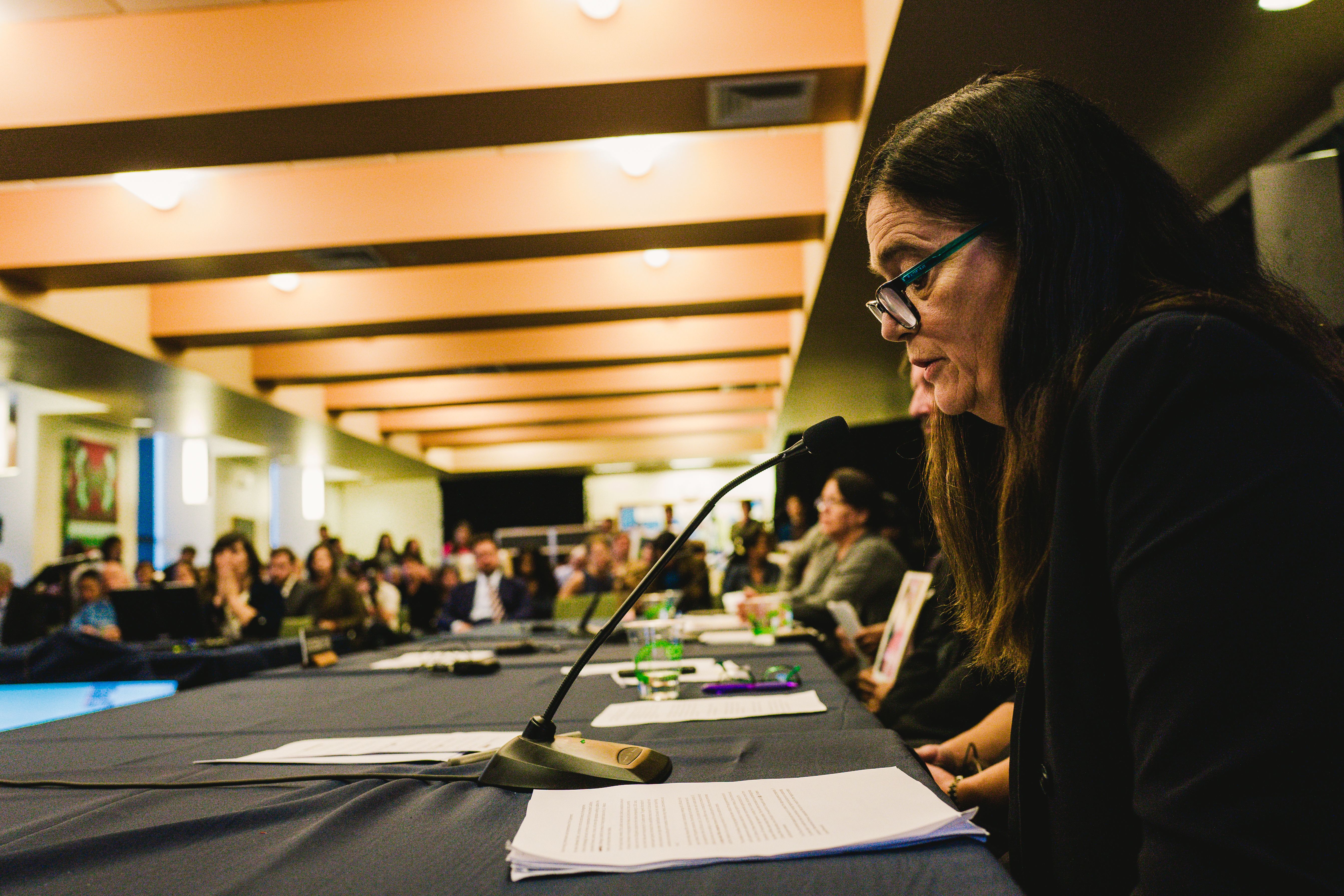 Mercedes Doretti, co-founder of the Argentine Forensic Group, speaks at the conference. Image courtesy of the Commission Inter-Americana de Derechos Humanos. United States, 2018.