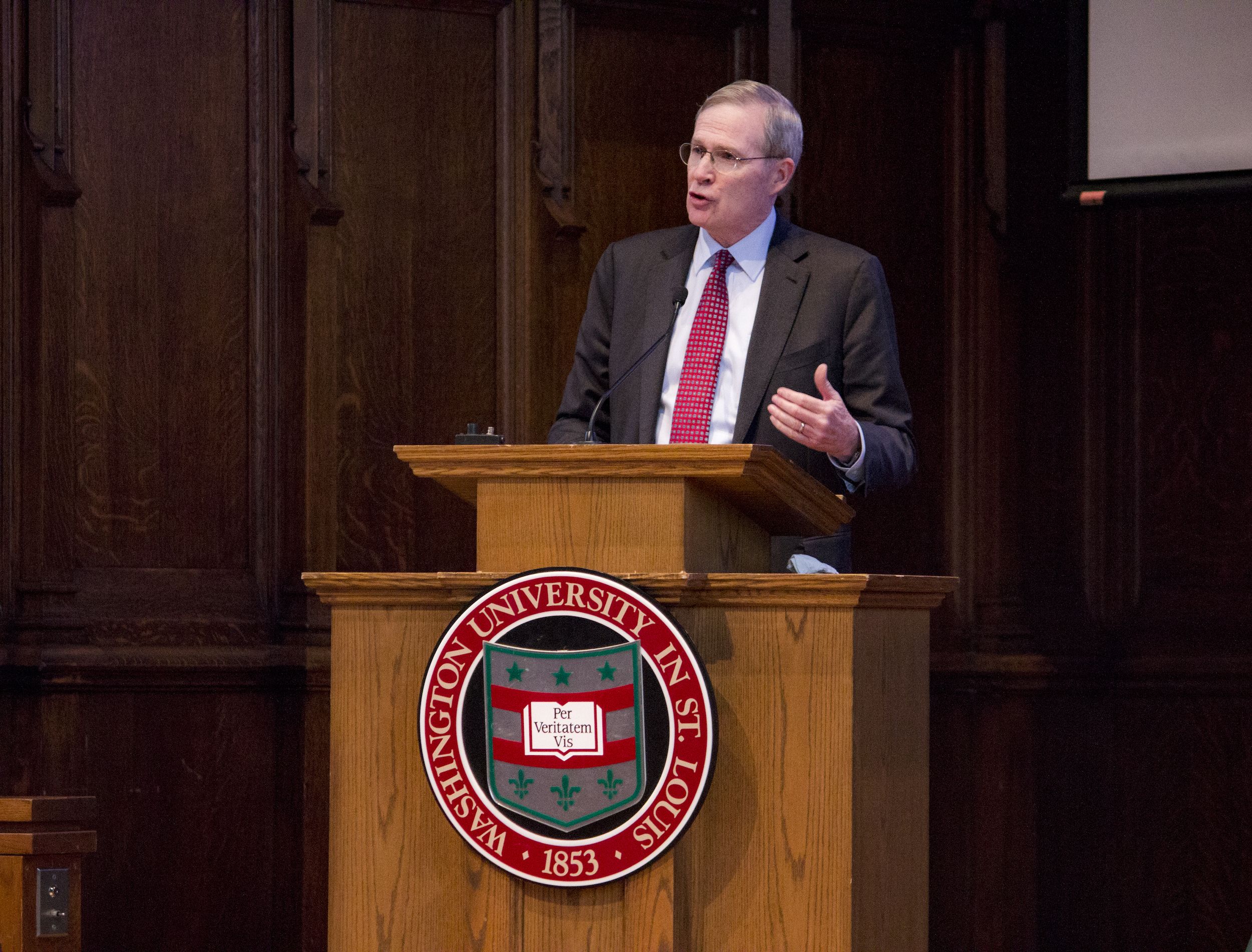 Stephen Hadley addresses students and faculty at Washington University in St. Louis. Image by Lauren Shepherd, United States, 2017.