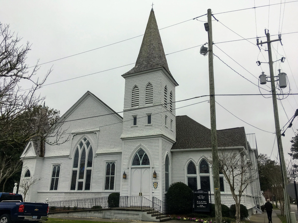 Ann Street United Methodist Church, in Beaufort, North Carolina, hosted the housing fair in early October 2018. The event brought together agencies that worked in recovery including FEMA, non-profits, and insurance agencies to provide survivors with the information they needed in one location. Image by Erike Layko. United States, 2019.